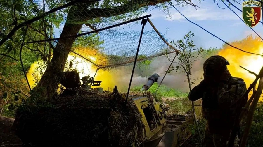 Ukrainian defenders repel Russian attacks on two fronts – General Staff report