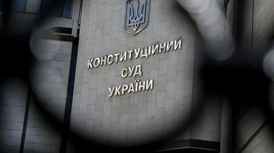 Яценко и другие мажоритарщики пожаловались в КС на Избирательный кодекс