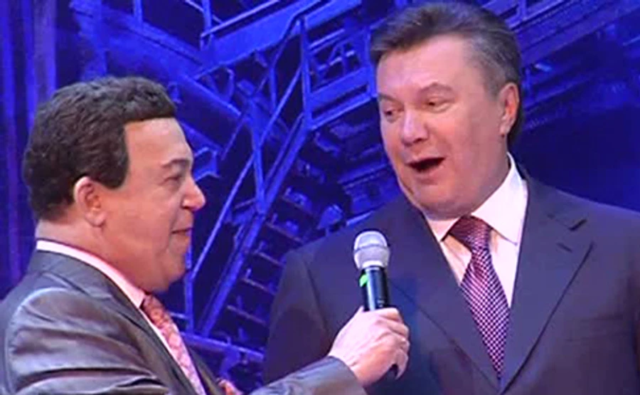 Кобзон каже, що Янукович живе по сусідству з ним