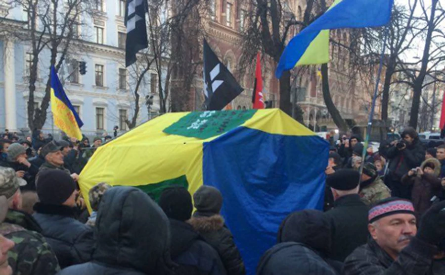 Участники блокадного вече планируют под АП редут, палатки и дрова