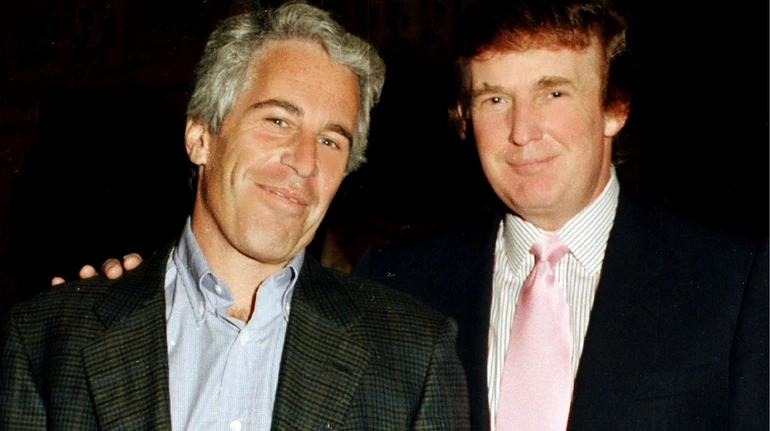 Файли Епштейна: одна жінка заявляла ФБР, ніби Трамп експлуатував її та бачив убивство її маляти