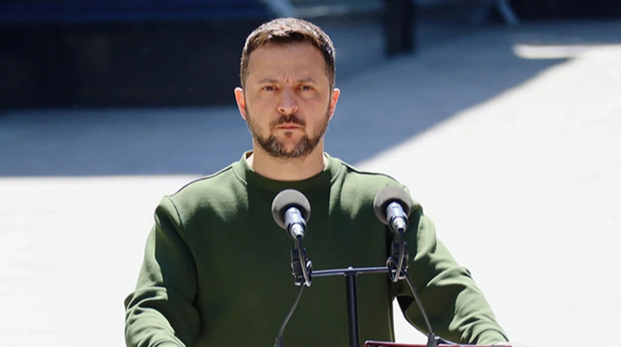 Zelenskyy discusses defence cooperation with Albanian foreign minister