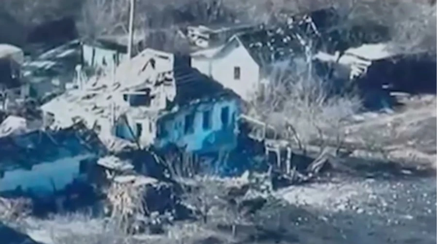 Після атаки КАБів на Харківщині з-під завалів дістали жінку