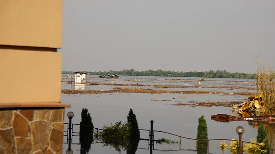 Британська розвідка: після підриву Каховської дамби вода скоро перестане надходити в Крим