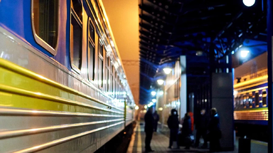 Між Херсоном та Миколаєвом обмежили рух потягів