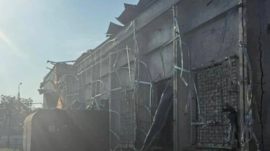 Russians attack Sloviansk, Donetsk Oblast, damaging Nova Poshta branch