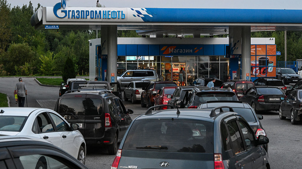 Several Russian regions reintroduce fuel rationing