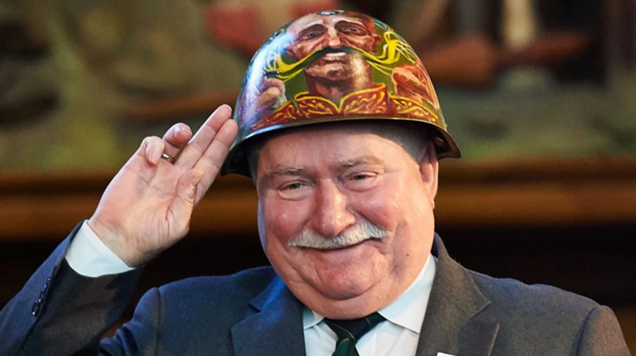 Бывший президент Польши Лех Валенса ищет работу, потому что пенсии не хватает