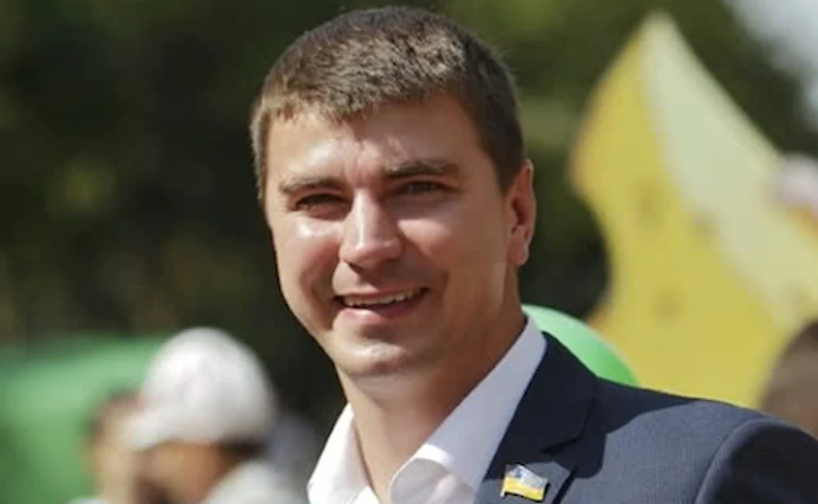 Депутат Слуги народу написав заяву про вихід із партії