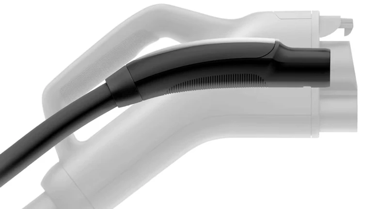 Як зарядити електромобіль: типи зарядних портів, їх переваги та недоліки