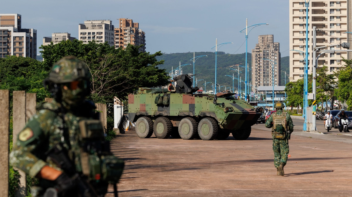 "Мир через силу": Тайвань рекордно збільшує витрати на оборону через загрозу вторгнення Китаю