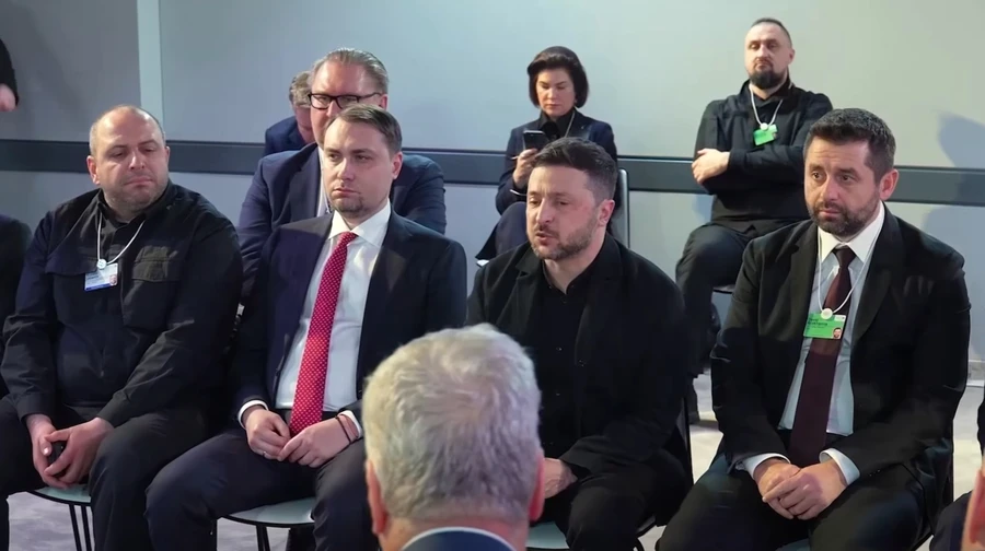 СМИ: В Абу-Даби возобновились переговоры между Украиной, США и РФ