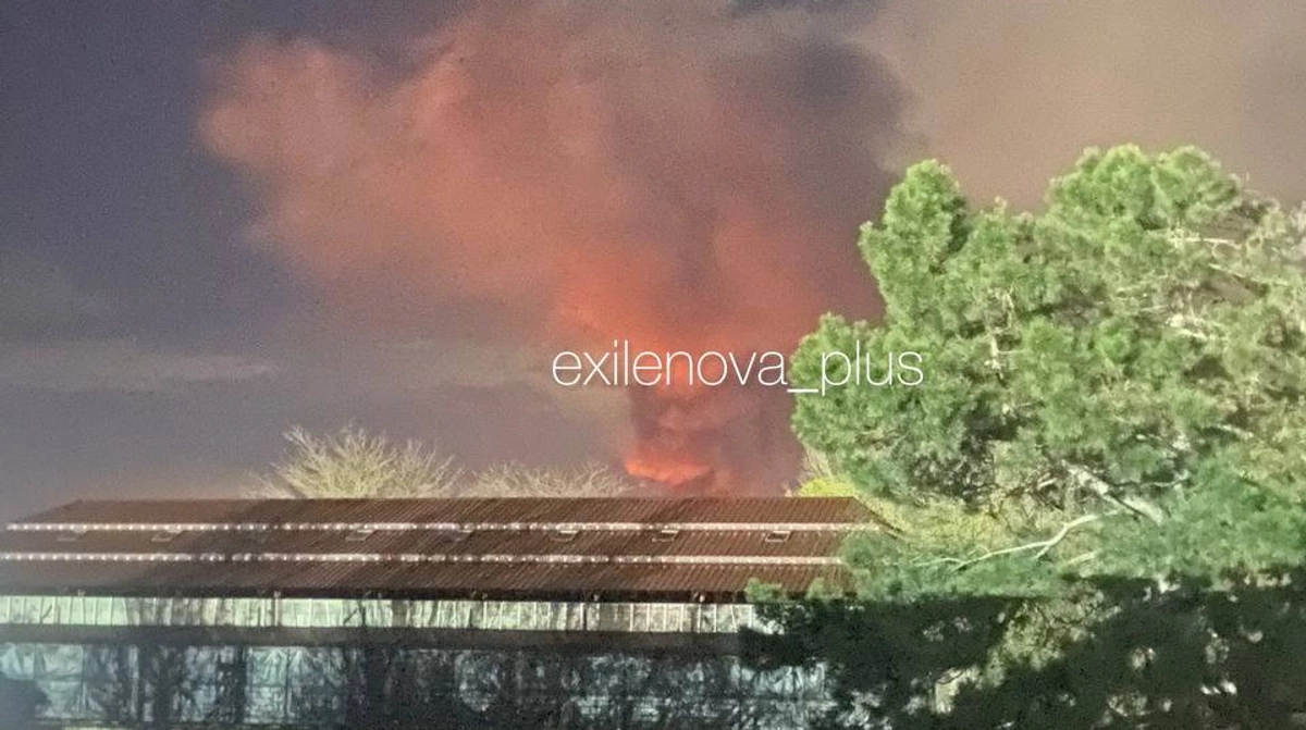 Drone attack sparks fire at oil depot in Krymsk, Russia – details ...