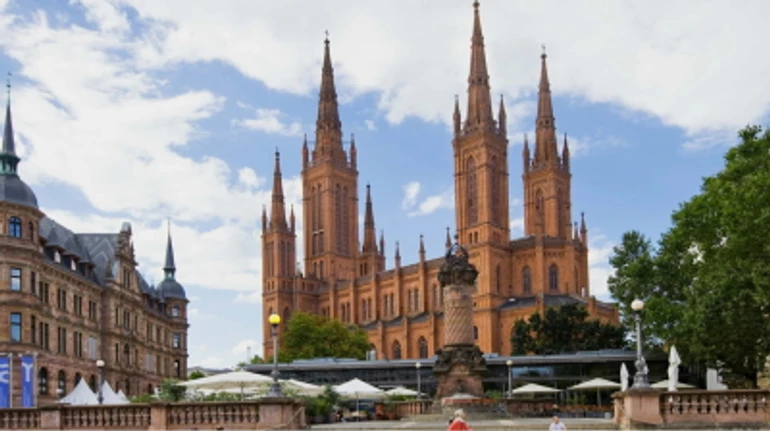 Прессконференция сборников, поддержка Украины и горячий источник: Висбаден глазами журналистов