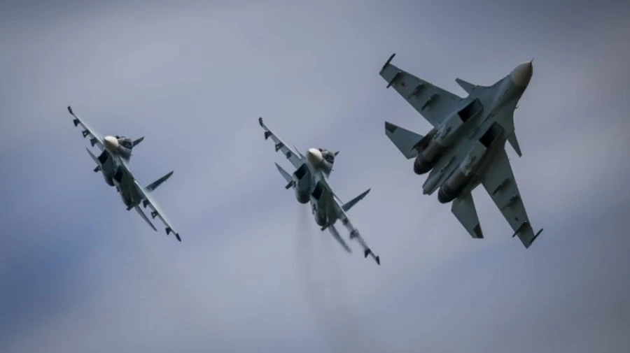 Russia strikes Kherson Oblast with aircraft: two women wounded