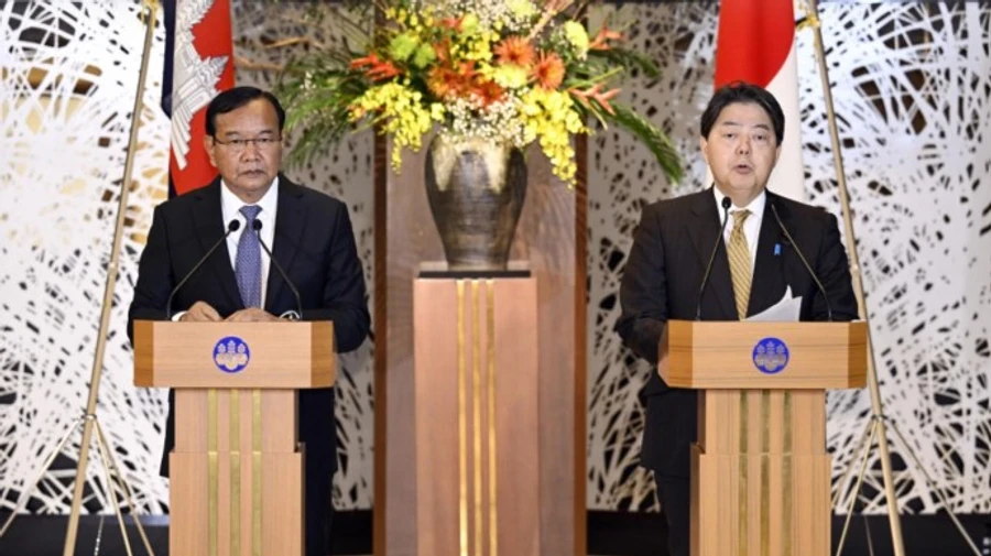 Япония присоединилась к Камбодже в тренировке украинских саперов