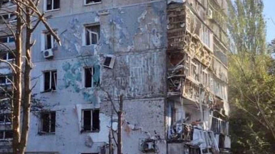 Russian rocket attack on Zaporizhzhia damages residential buildings