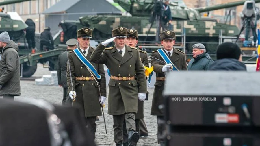 В Харькове ждут Зеленского и парад: площадь Свободы перекрыли, репетируют