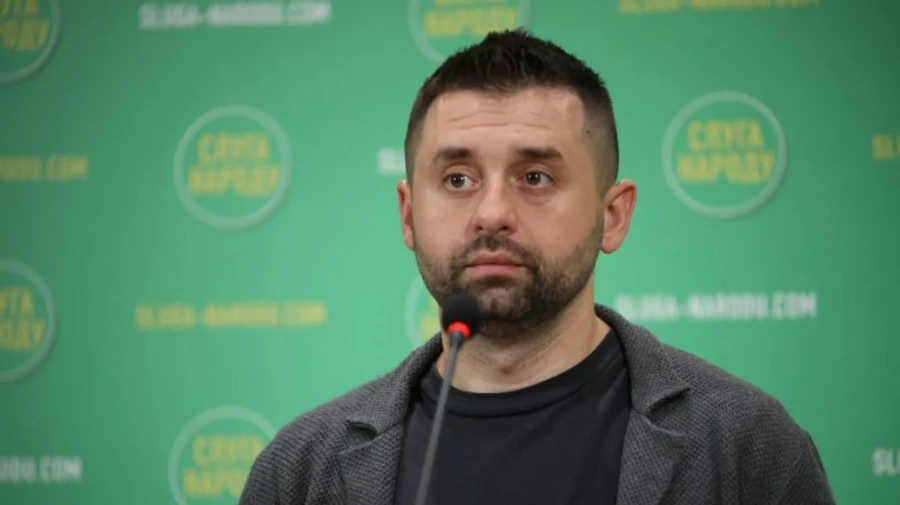Арахамия назвал неожиданным голосование Батькивщины за отставку Разумкова