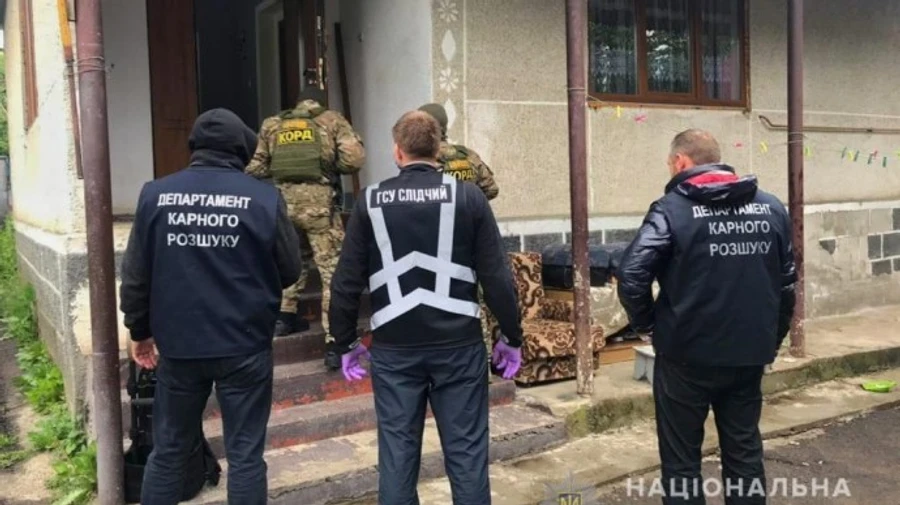 Поліція в ході спецоперації ліквідувала масштабну шахрайську схему