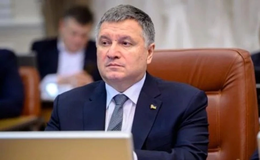 Аваков: Стежити за переміщенням людей по телефону – це порушення прав 