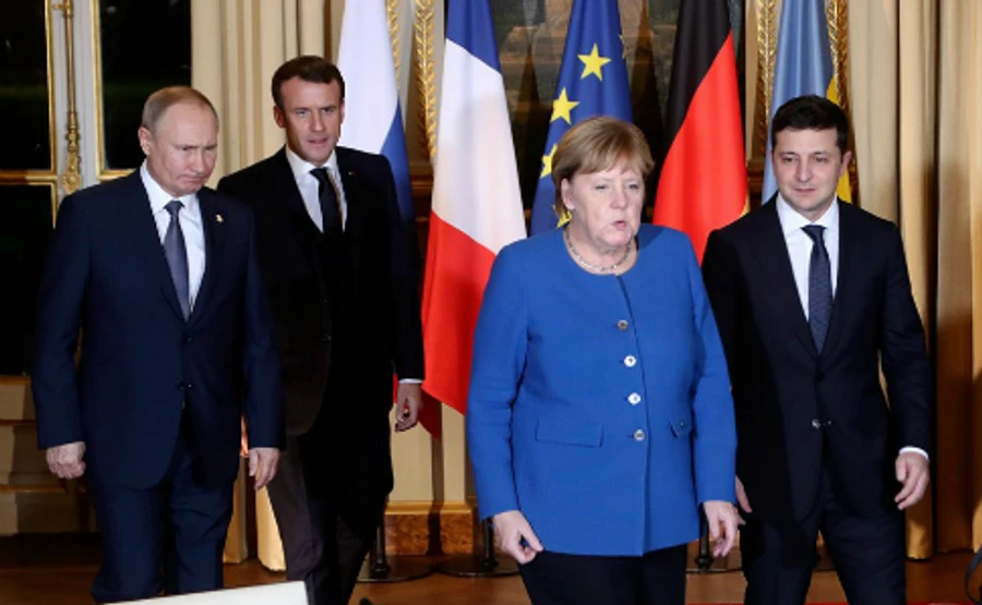 ОФИС ПРЕЗИДЕНТА ОПУБЛИКОВАЛ КОММЮНИКЕ ПАРИЖСКОГО САММИТА. ПОЛНЫЙ ТЕКСТ