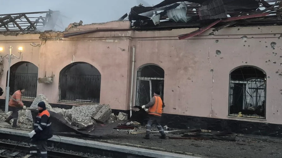 He was two steps away from shelter: a railway guard was killed by a Russian drone strike - UZ