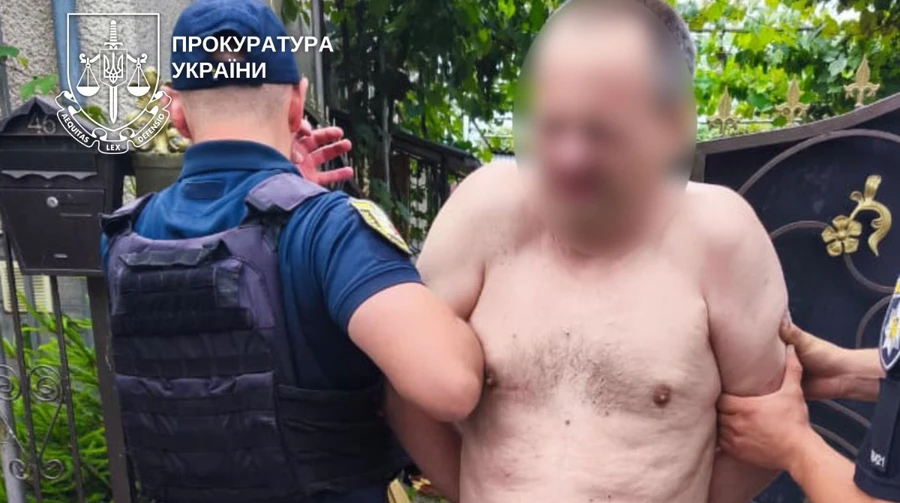Чоловік ударив батька молотком і вбив двох сусідів – трагедія на Мукачівщині