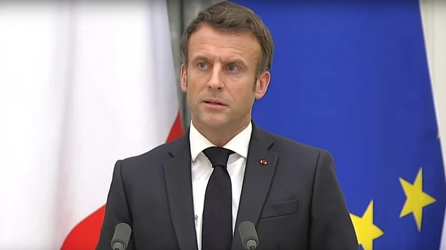 Ближайшие дни будут решающими для Украины – Макрон