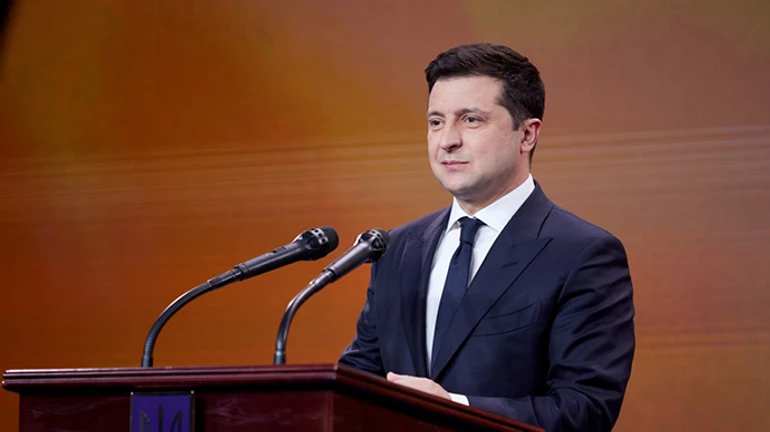 Зеленский о волонтерах: Невозможно победить войско, численность которого неизвестна