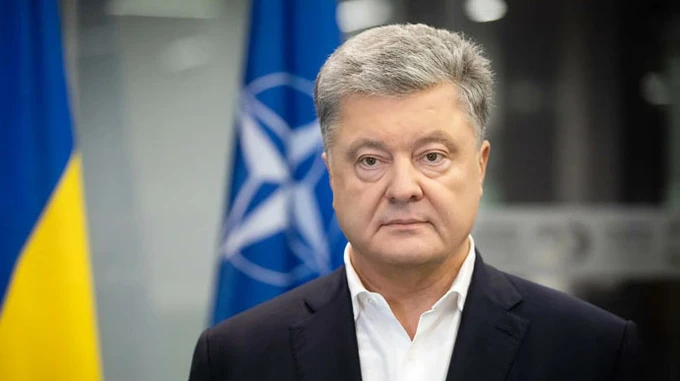 Порошенко закликав Лукашенка провести ще одні вибори, а ЄС – пильнувати за Росією