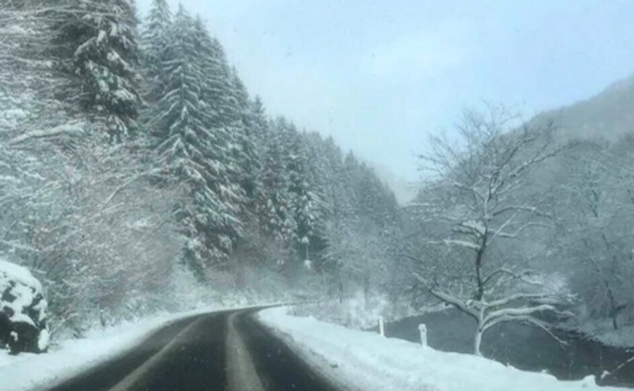 У понеділок в Україну повернуться холоди, на заході - снігопади 