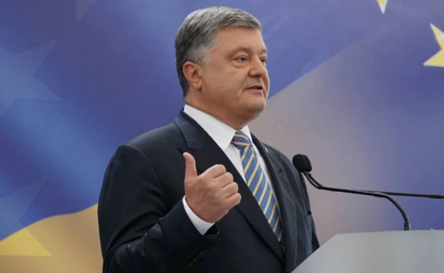 Порошенко: Отримаємо летальну зброю спокійно, без зайвого галасу
