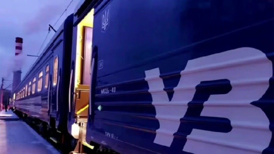 Укрзалізниця повідомила про затримку потягів через обстріли на Миколаївщині та Кіровоградщині