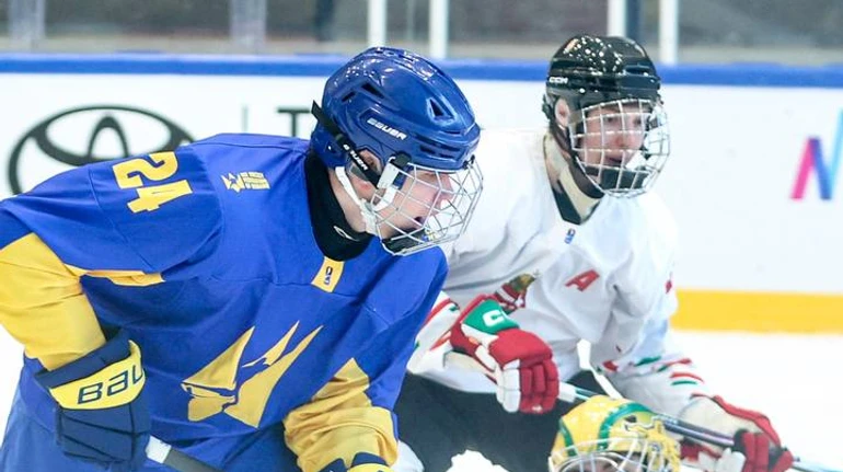 Юнацька збірна України з хокею поступилася Угорщині у другому матчі на чемпіонаті світу