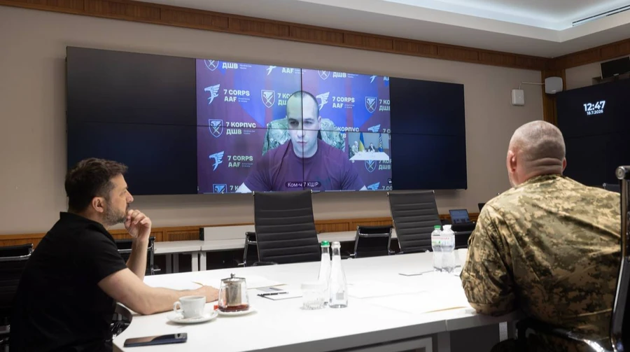 Зеленський пообіцяв рішення щодо взаємодії армії з обласною й місцевою владою