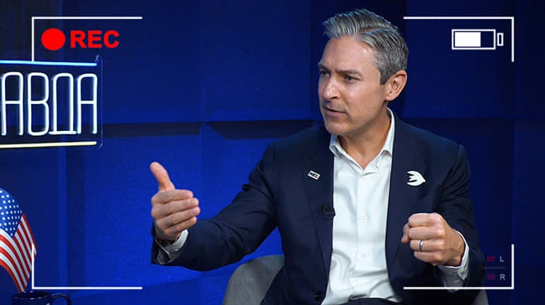 Удовлетворить Владимира Путина невозможно. Поэтому его придется остановить