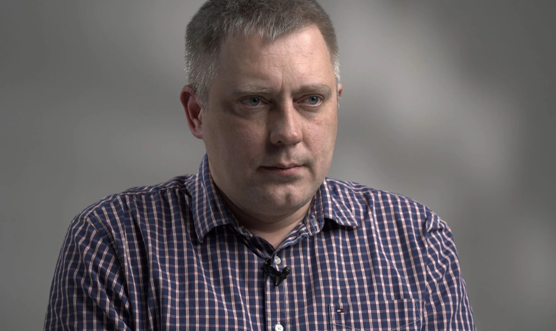 Увеличивается количество могил тех, кто воевал с ВСУ. Интервью с расследователем Олегом Батуриным о предателях Херсонщины