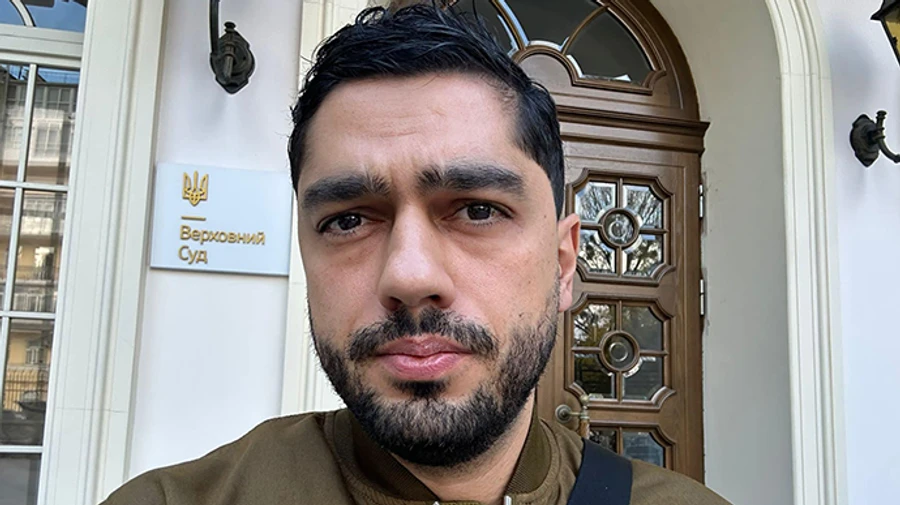 Лерос заявил, что выиграл суд против решения Рады отстранить его от заседаний