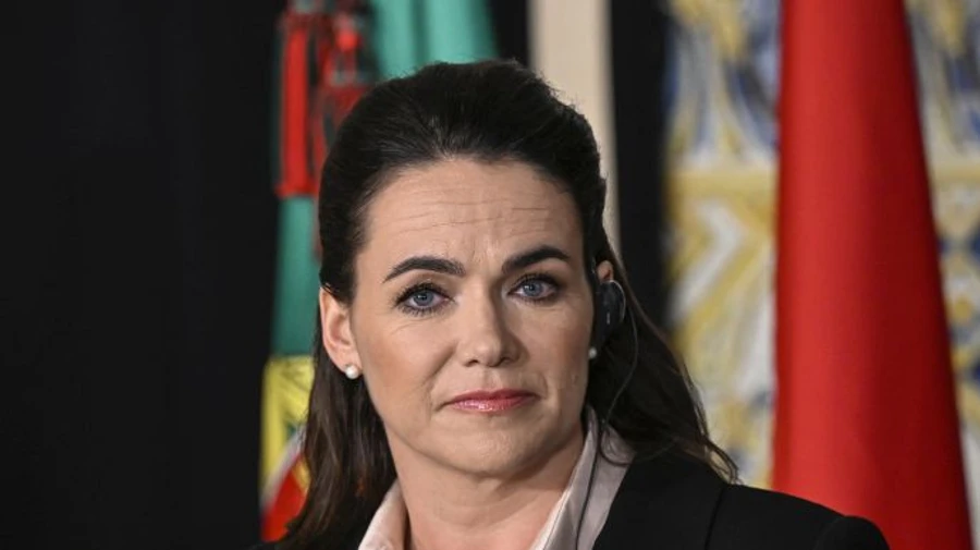 Росія має забрати війська з України для досягнення миру – президентка Угорщини