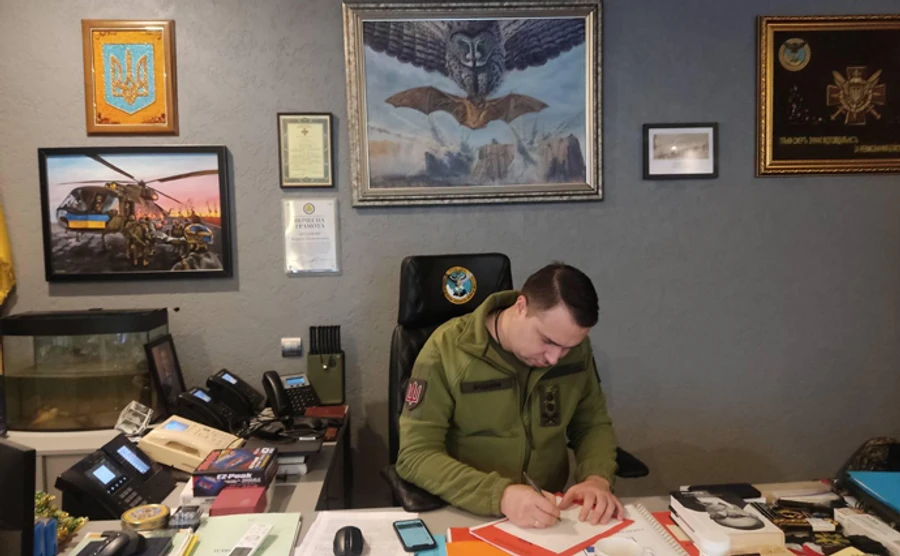 Розіграш марок від Буданова. Збір УП на реабілітацію Азову