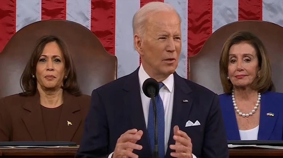 США закрыли небо для российских самолетов