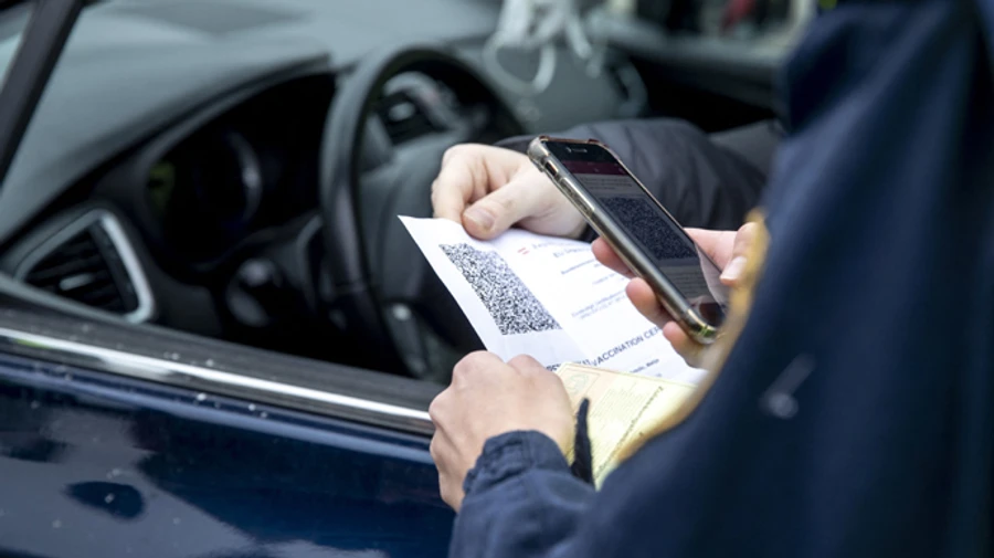 Страны ЕС утвердят 9-месячный срок COVID-сертификатов для путешествий – СМИ 