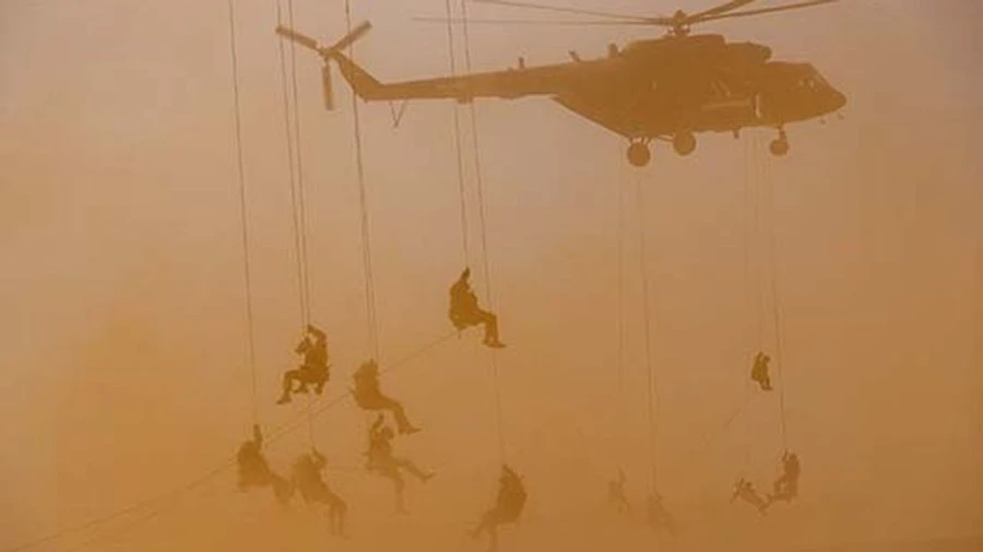 Оккупанты высадили в Крыму десант: боятся дестабилизации ситуации 