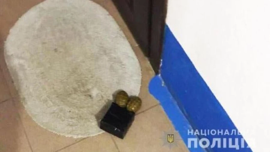 Шабунин: Взрывное устройство под дверью мамы – это привет мне