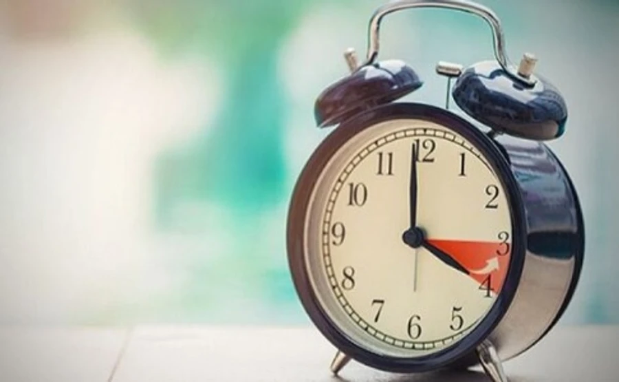 Этой ночью Украина перешла на летнее время