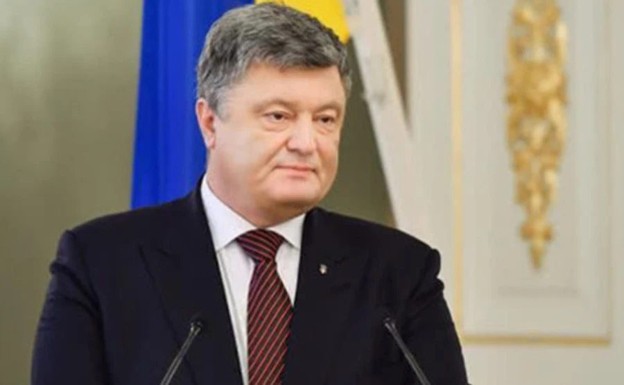Порошенко відповів Зеленському щодо дебатів: Стадіон, так стадіон