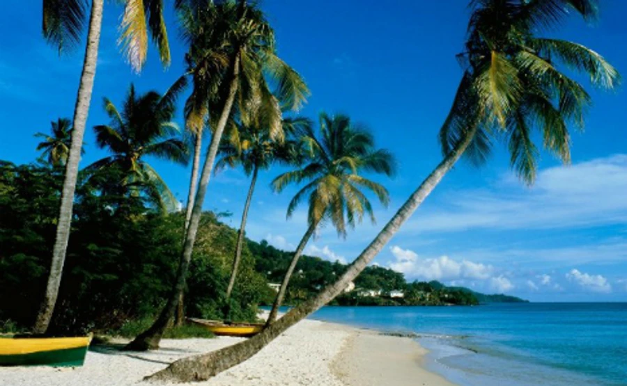 Украинцам советуют не лететь на популярный курорт, потому что там опасно