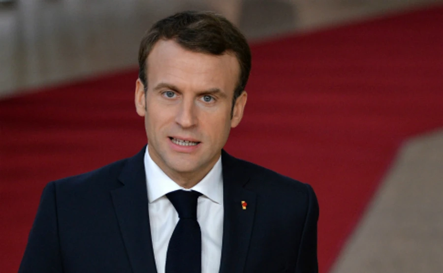 Протести у Франції: Макрон пішов на поступки