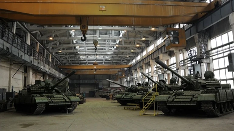 Балканська кузня озброєнь: Як Болгарія стала одним із найбільших експортерів зброї в Україну?